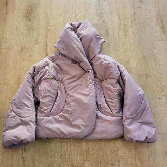 Lululemon Hooded Insulated Wrap in Heathered Purple Size 4 - Picture 10 of 13